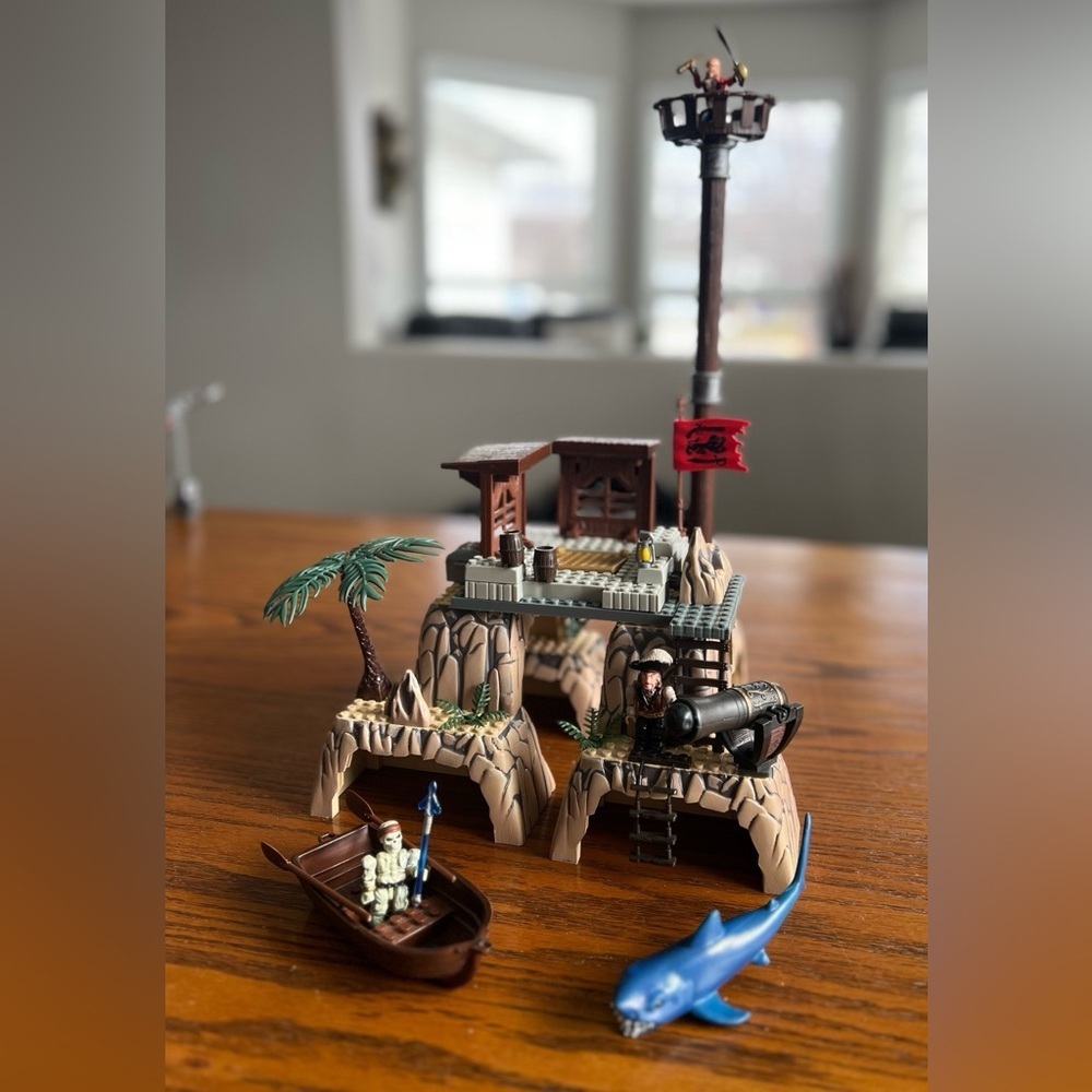 Vintage Mega Bloks Pyrates Smugglers Fort Set Retro